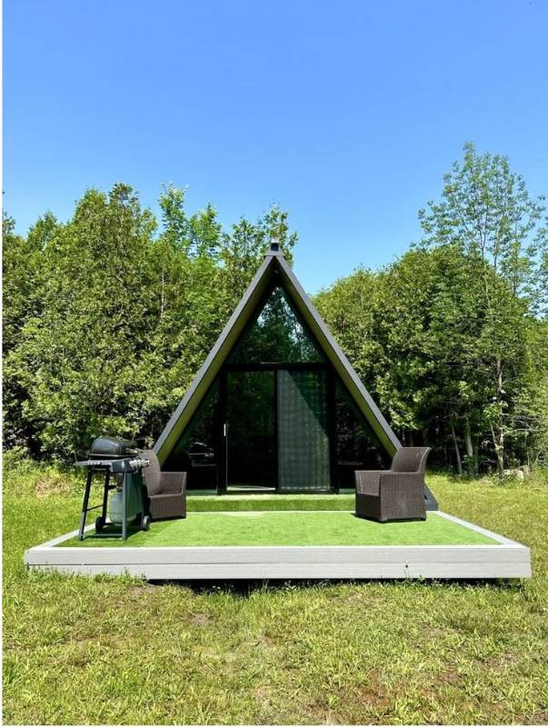 Triangular "Frame Tiny Homes"