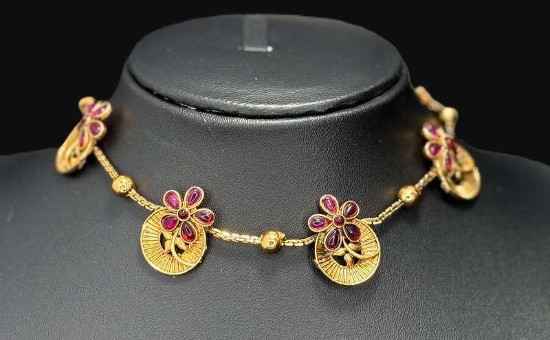 Choker_104