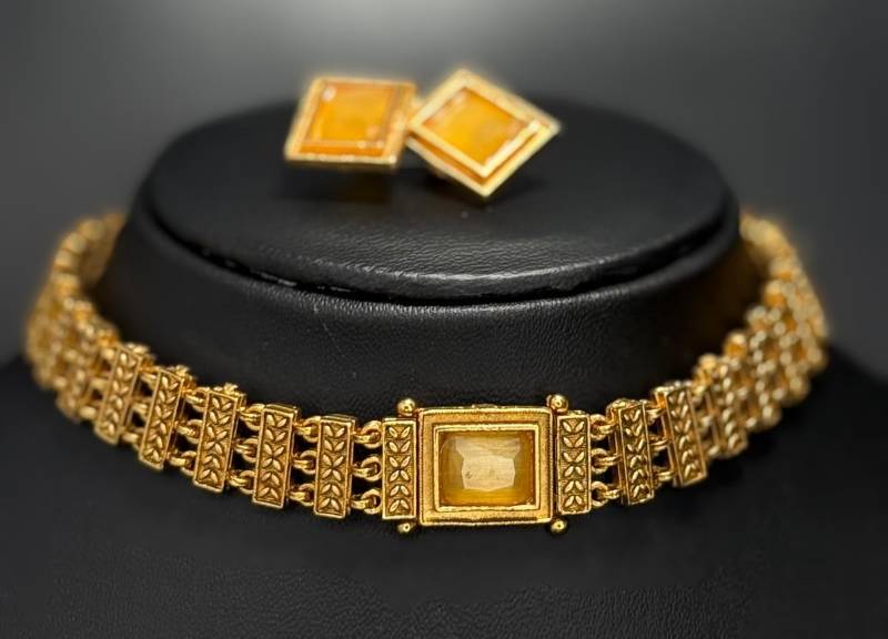 Choker_106