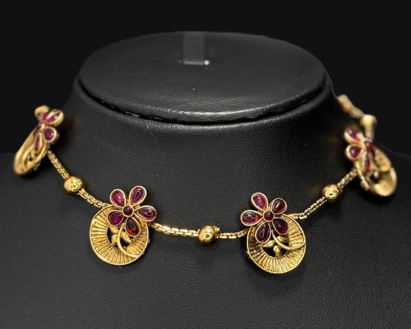 Choker_104