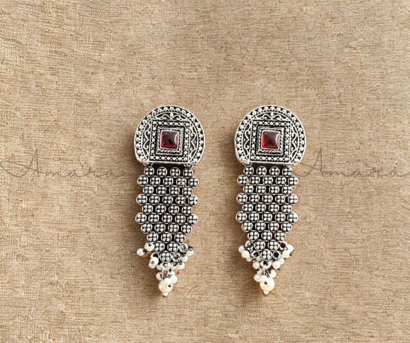 Pearl Earring Oxidised plating - AM808581 Ruby