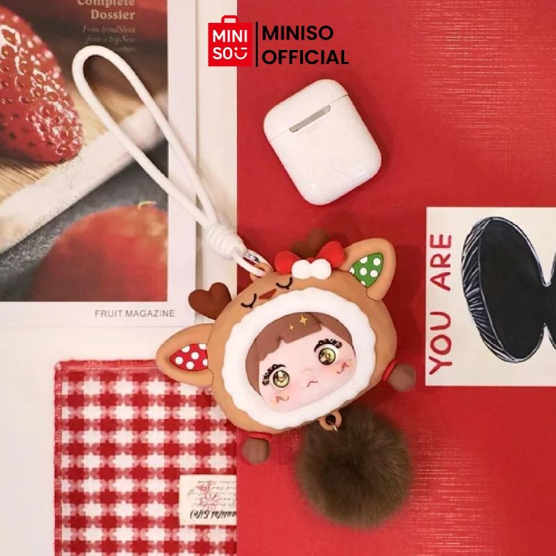 Nommi- Christmas Capsule Silicone Earphone Case