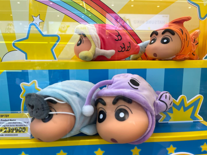 IDN Crayon Shin-chan’s New Life of Touching Fish Series Movable Dolls Blind Boxe,,each