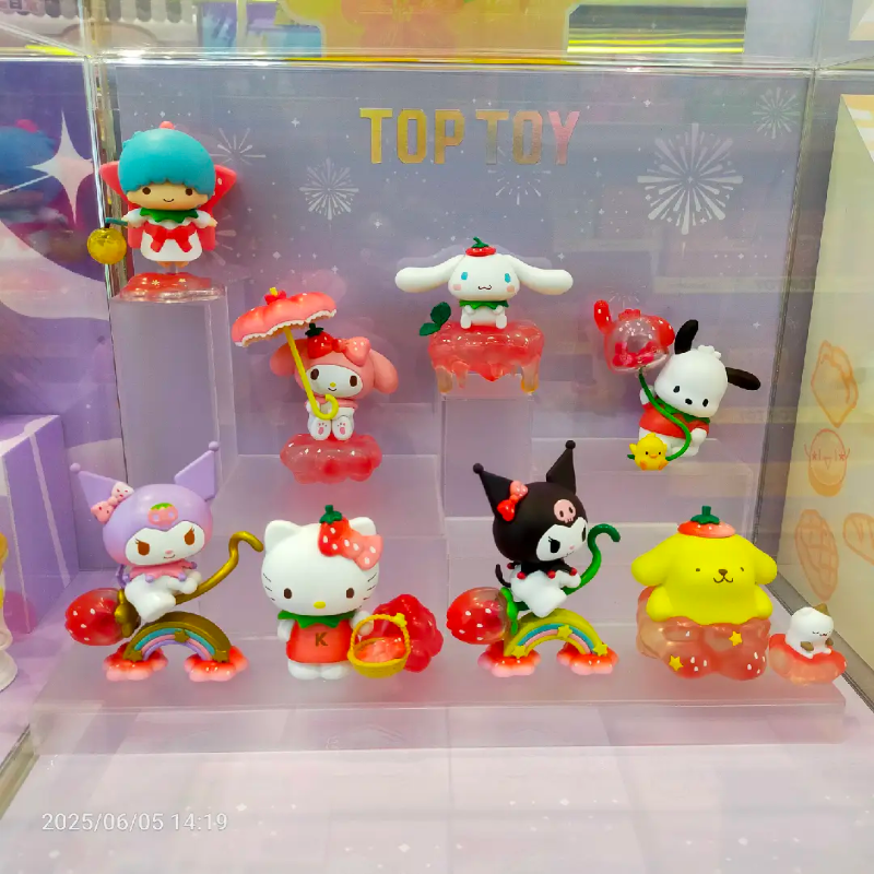 Sanrio Characters Strawberry Paradise Series Figures