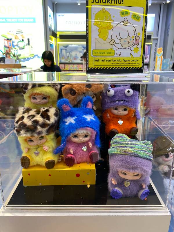 Fuzzy Trendy Fun Party Series (Vinyl Plush Surprise Box）,,each