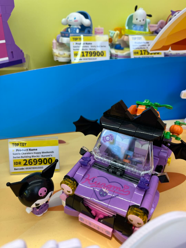 Sanrio Charaters Happy Weekends Series Building Blocks - Kuromi’s Pumpkin Car,,each