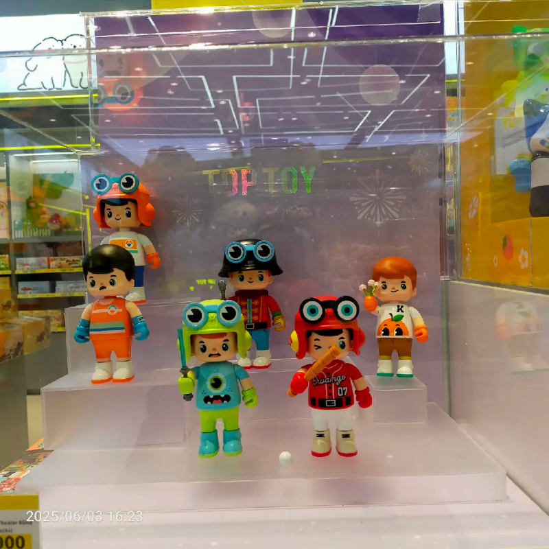 Orange Boy Character Theater Blind Box HK302 (Building Blocks)