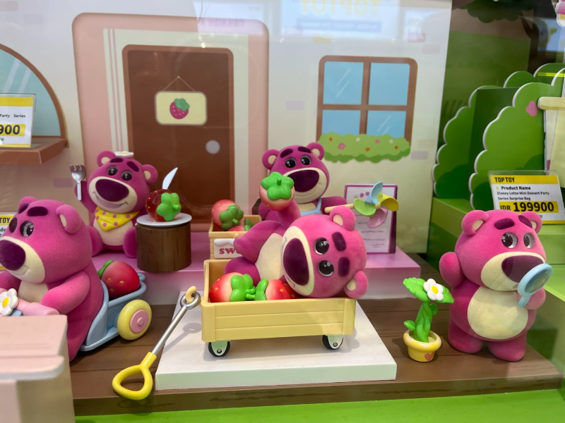Disney Toy Story Lotso Strawberry Orchard Series Surprise Box,,each