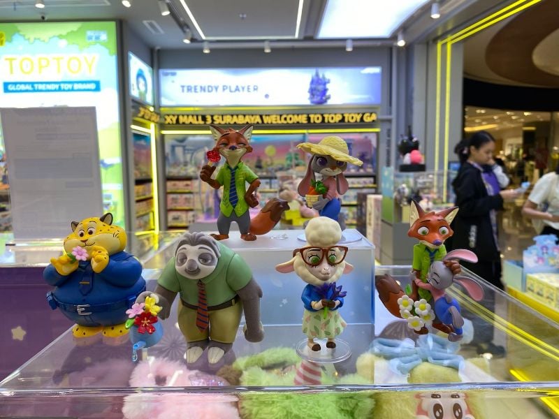 Disney Zootopia Flower World Series Figures Blind Box,,Stick