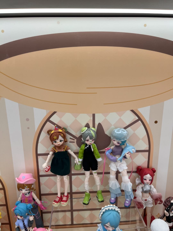 Eve Lynna Dream Paradise Series Action Figure Blind Box,,each