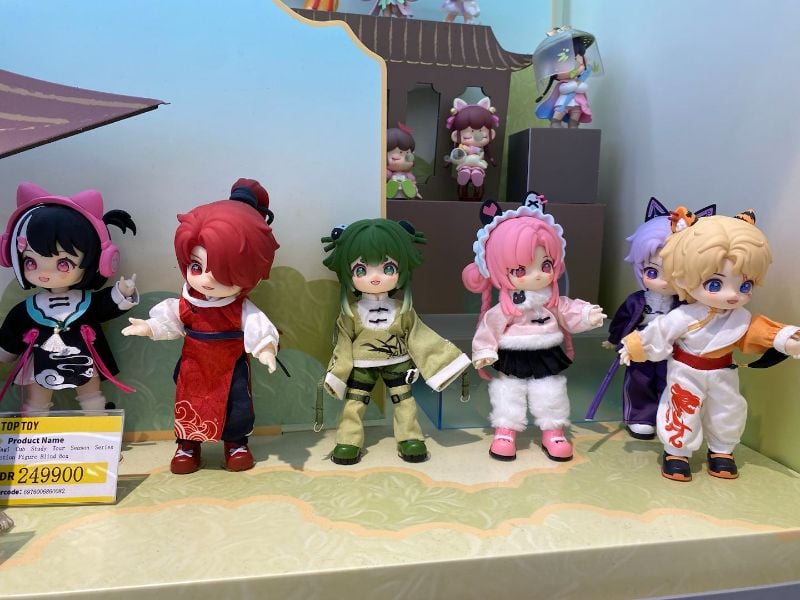 Nagi Cub Study Tour Season Series Action Figure Blind Box,,each