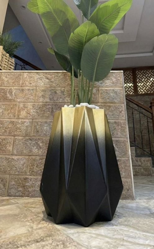 Nedjma banannier noir dore