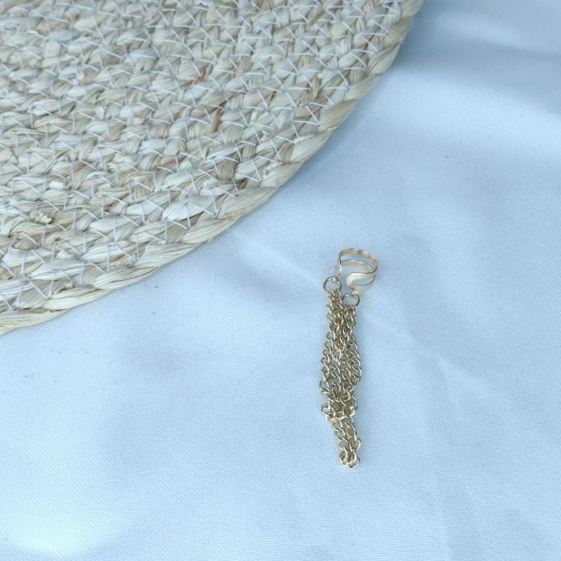 Ear cuff Cadena