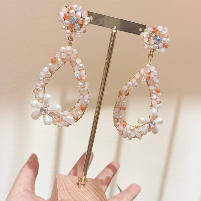Aretes en pedrerías Gotas