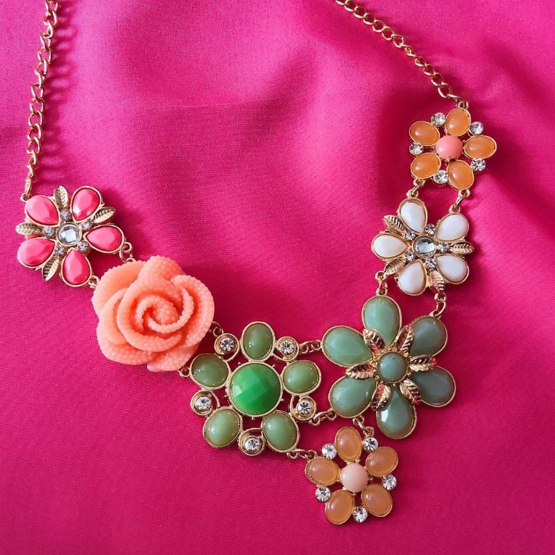 Collar Rosa