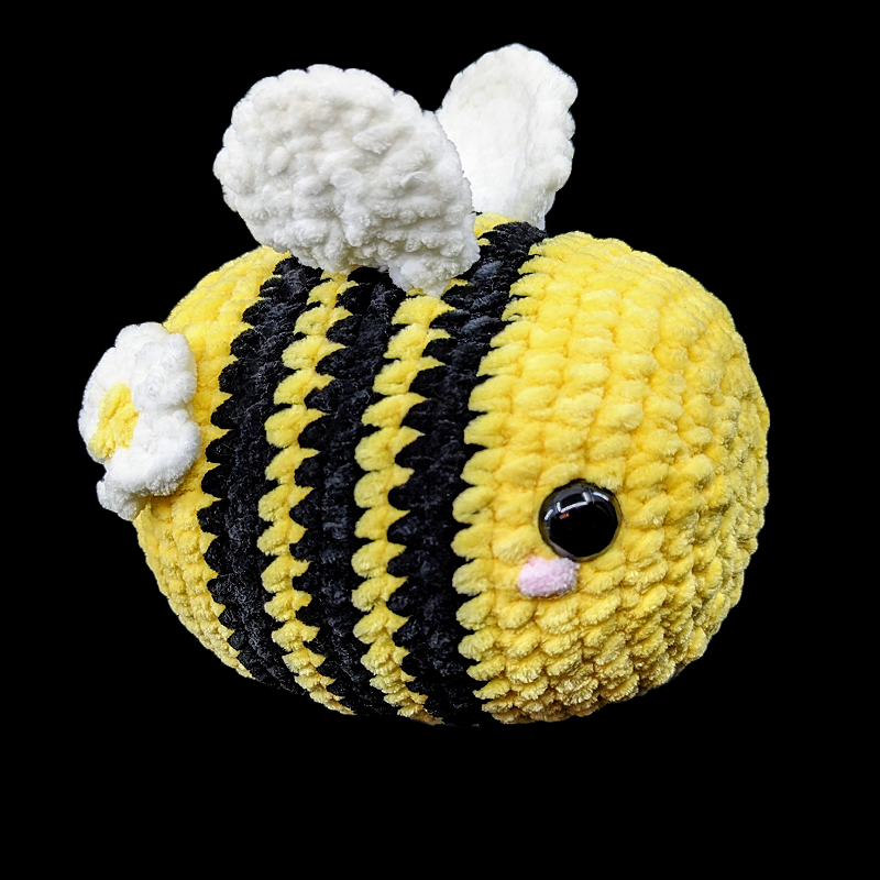 Kawaii Style "DaisyBee" Crochet Ball Plush Bumblebee