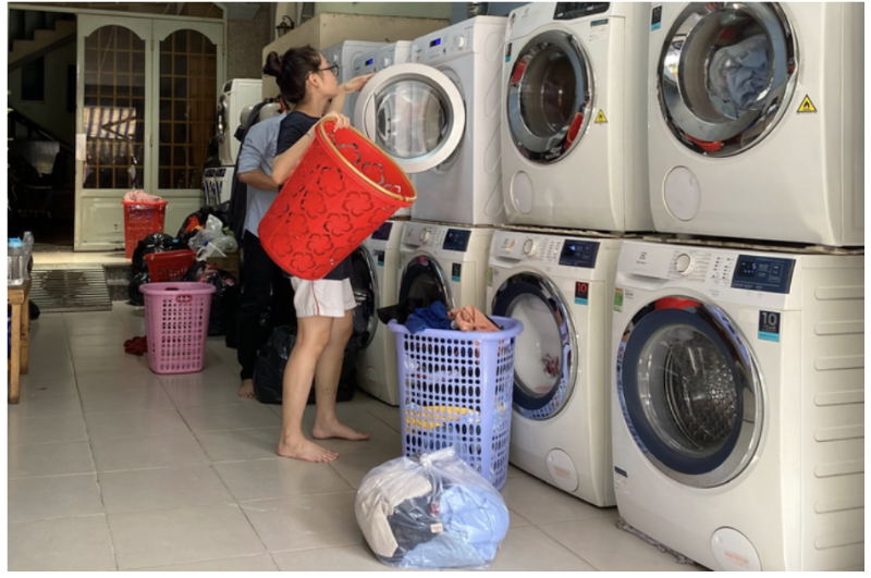 បោកសាប៊ូ ទឹកក្រអូប និង ហាលខ្លួនឯង
(1kg)