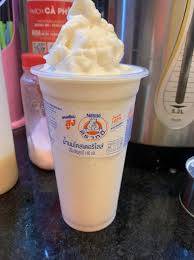 ទឹកដោះគោស្រស់ក្រឡុក
Blended fresh milk