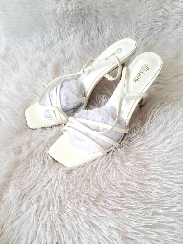 Chic White Strappy High Heel Sandals