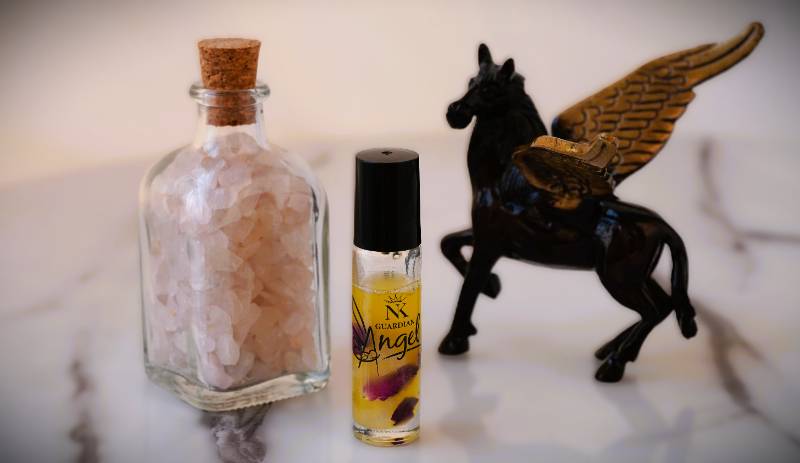 Rose Quartz Blissful Aura (Organic Perfume + Rose Quartz Crystals)