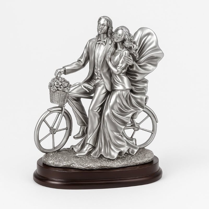 Silver cycle couple