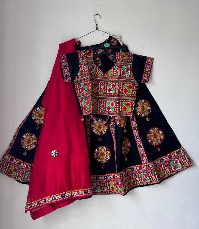 Ghaghra 211.  Size - Free..Length 38 inch