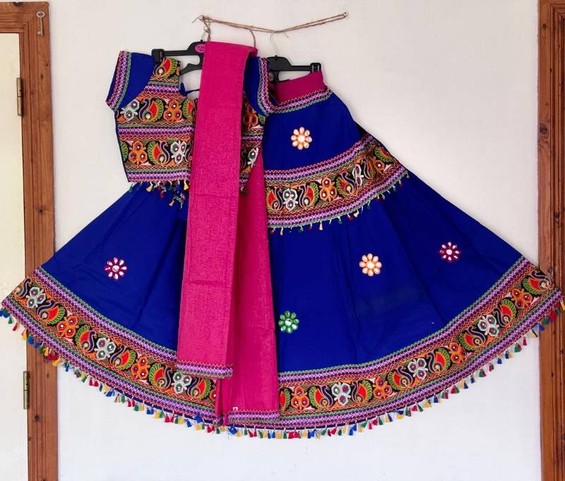 Ghaghra 314.. Size 36.. Age 14-16yr. Lenght 36 in