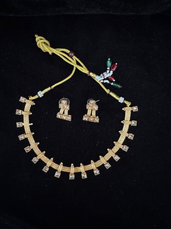 Imitation Jewellery 112