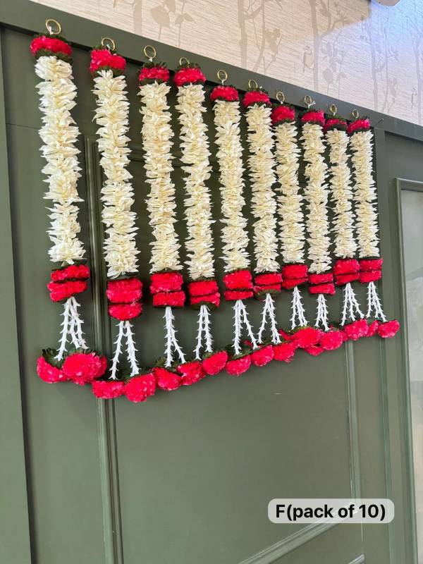 SH 109 Gajra String Small  (PAIR)