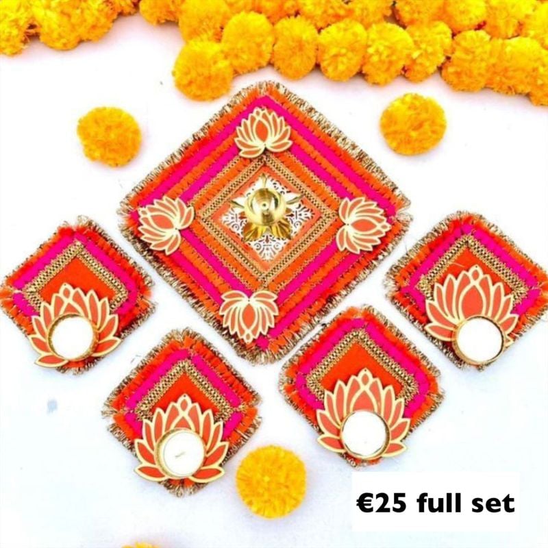 PB 301 Pop pom Table Top  4x12 in with 3 Tlight