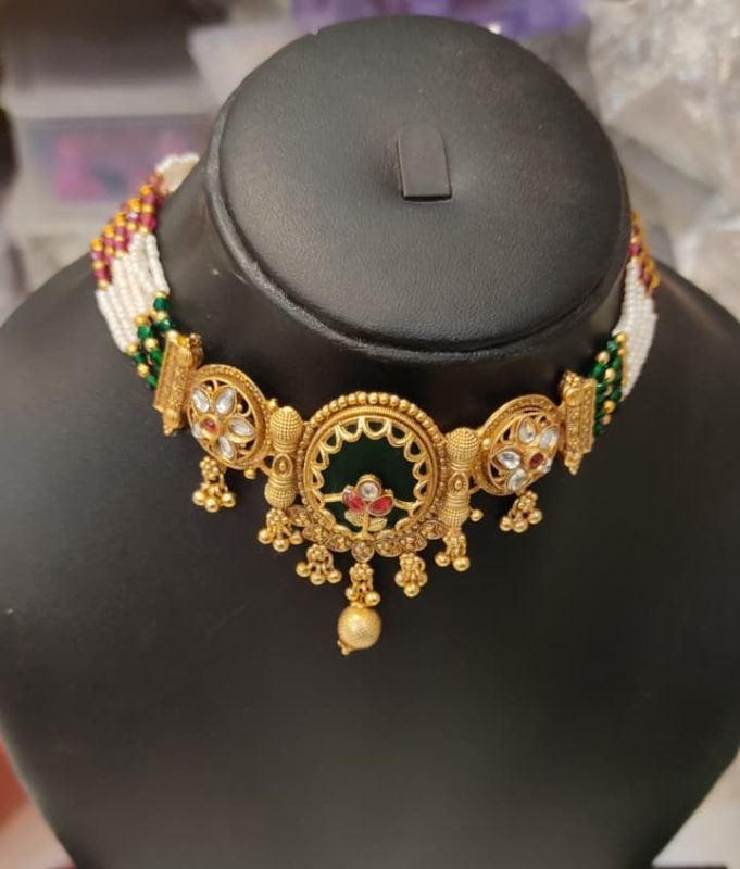 Imitation Jewellery 105