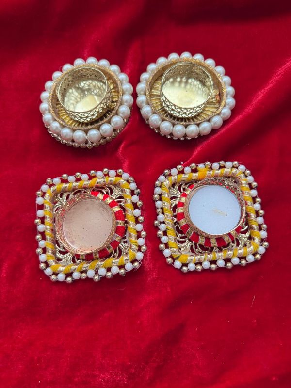 TL307 Square / Circle Pearl Tlight Holder (PAIR)