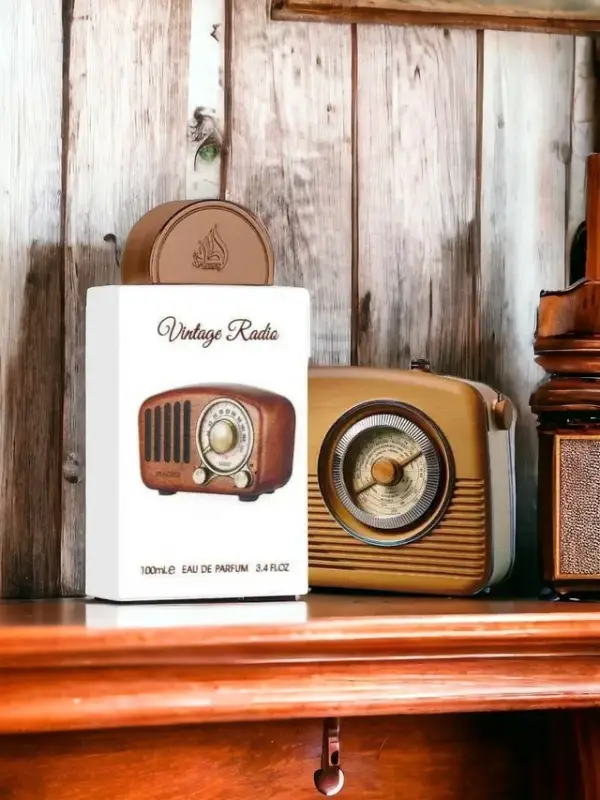VINTAGE RADIO