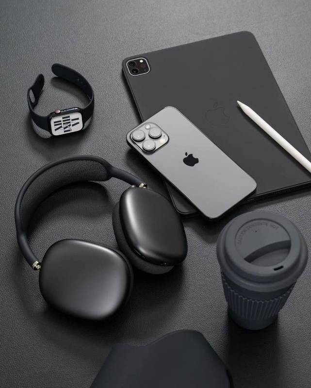 Apple AirPods Max with ANC
