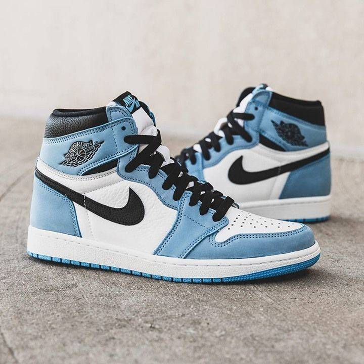 Nike Air Jordan 1 High University