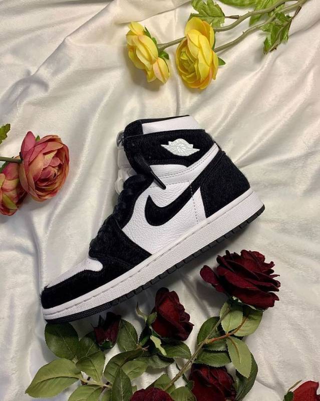 Nike Air Jordan Retro 1 High Panda