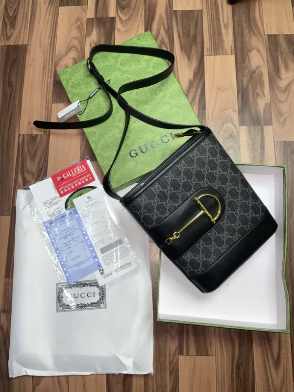 Gucci 73 unisex sidebody bag