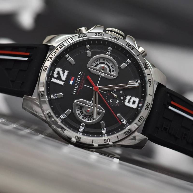 Tommy HIlfiger Modern Decker