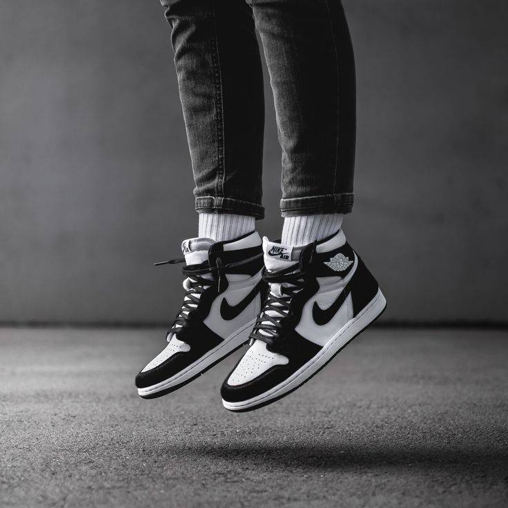 Nike Air Jordan Retro 1 High Panda