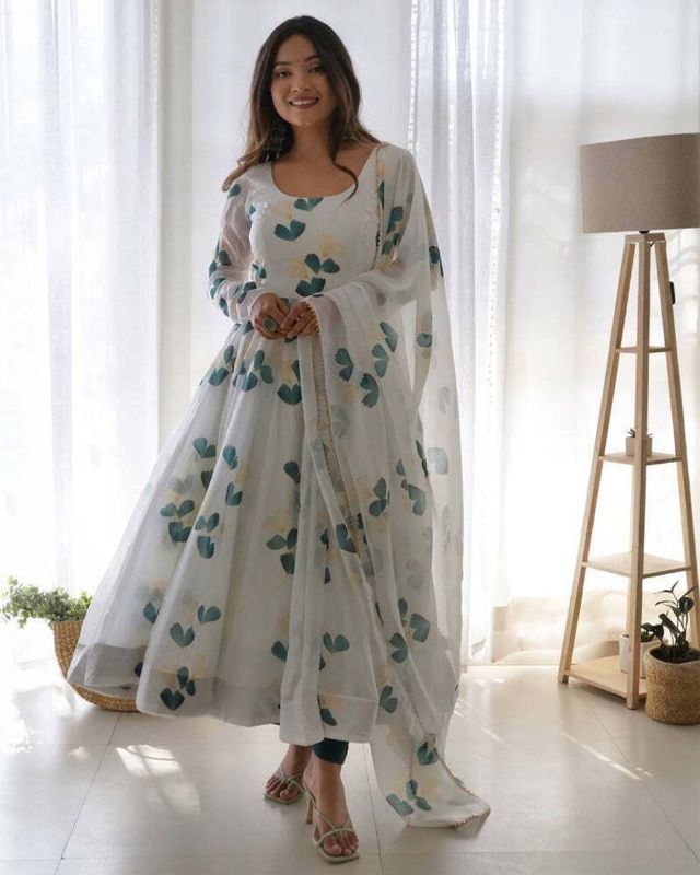 Stylish White Organza Anarkali Kurta Set with Beautiful Printed Dupatta – Trendy Ethnic & Wedding Wear Outfit