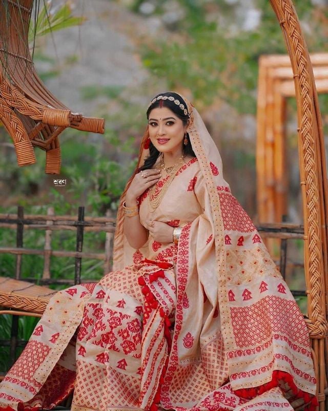 Mix POLY Paat Mekhela Sador Assamese MEKHELA SADOR MEKLA CHADAR MIX PAT JURA MEKEHLA