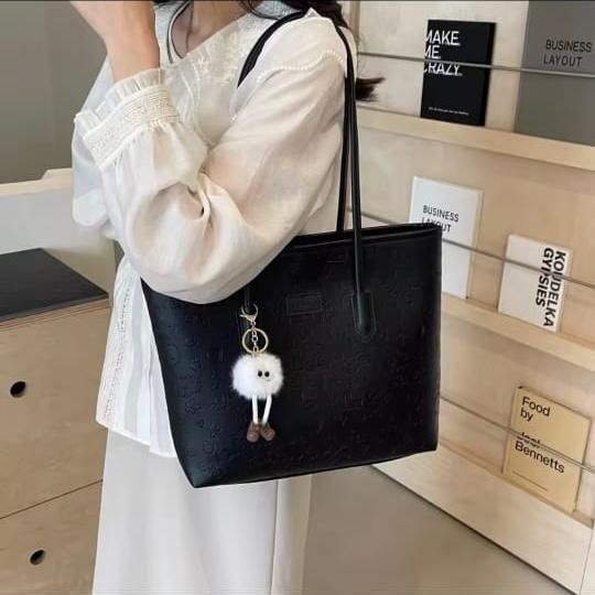 New doll tote bag with doll