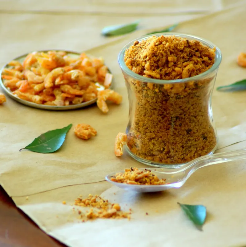 Chemmeen chammanthi podi (Dried shrimp chutney powder)