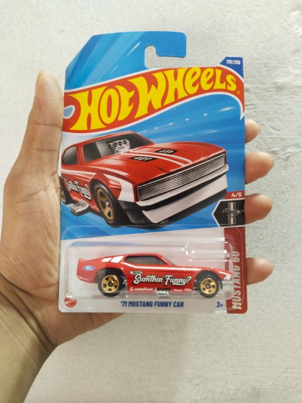HOT WHEELS MUSTANG FUNNY CAR