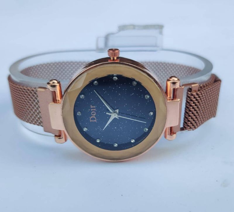 DOIR Women Stainless Steel Classic Wrist Watch