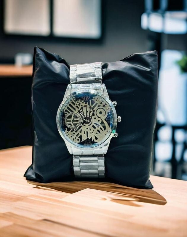 Men’s Casual Stainless Steel Analog Watch – Round Quartz Timepiece, Water Resistant