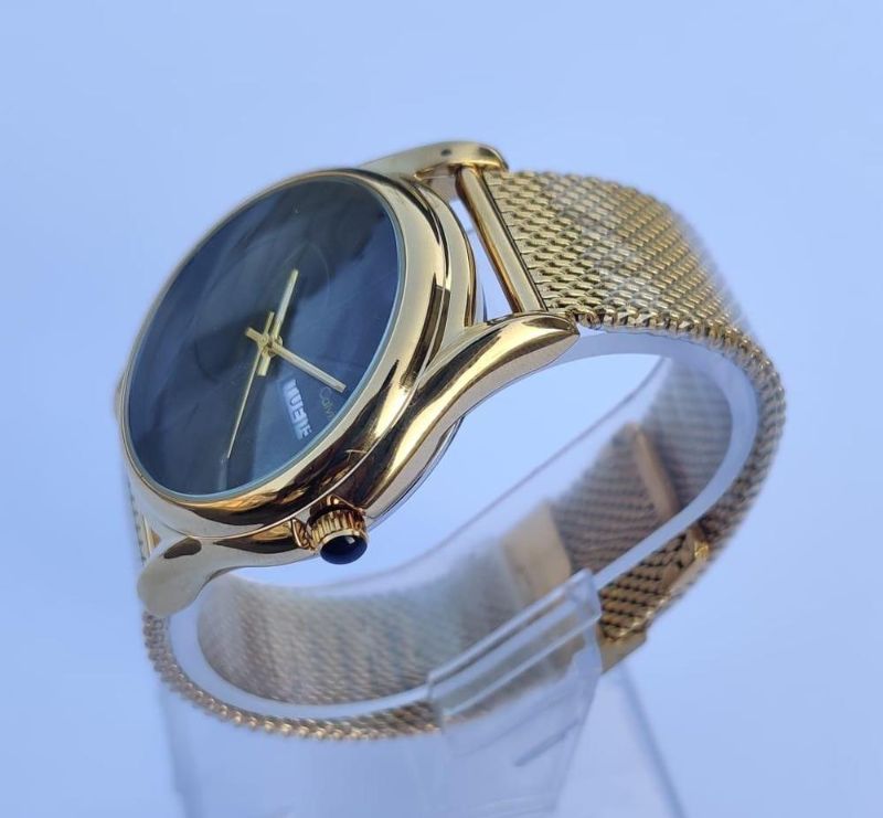 Men’s Casual Stainless Steel Analog Watch – 42mm Round Dial Quartz Wristwatch