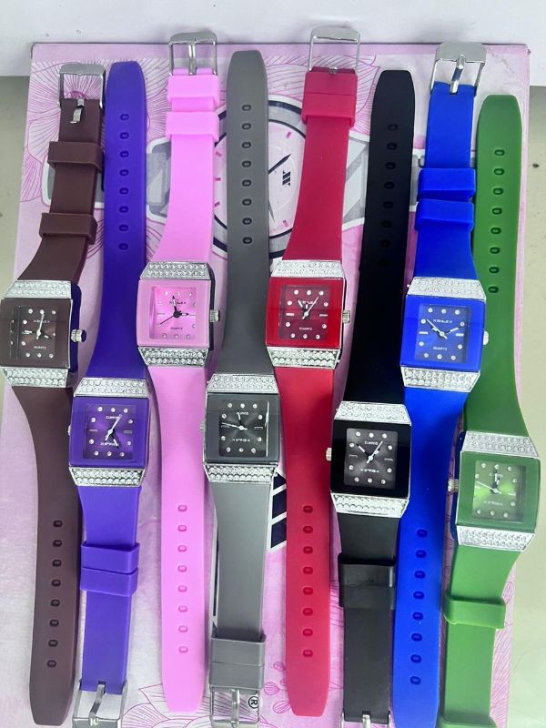 Fashion Watch - 1 Pc Silicone Strap