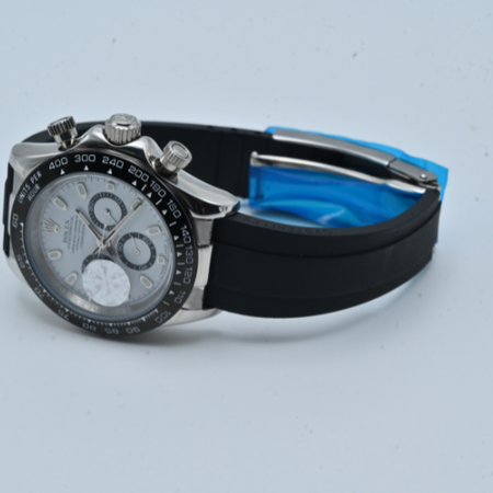 Luxury Rolex Watch with Black Bezel and Silver Dial With Black Rubber Straps