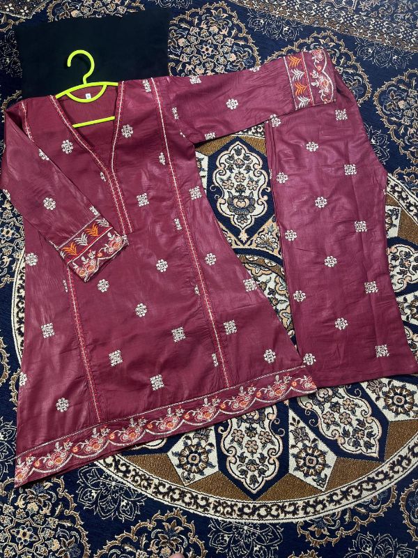 2 Pcs Girl's Cotton Embroidered Kurta And Pajama